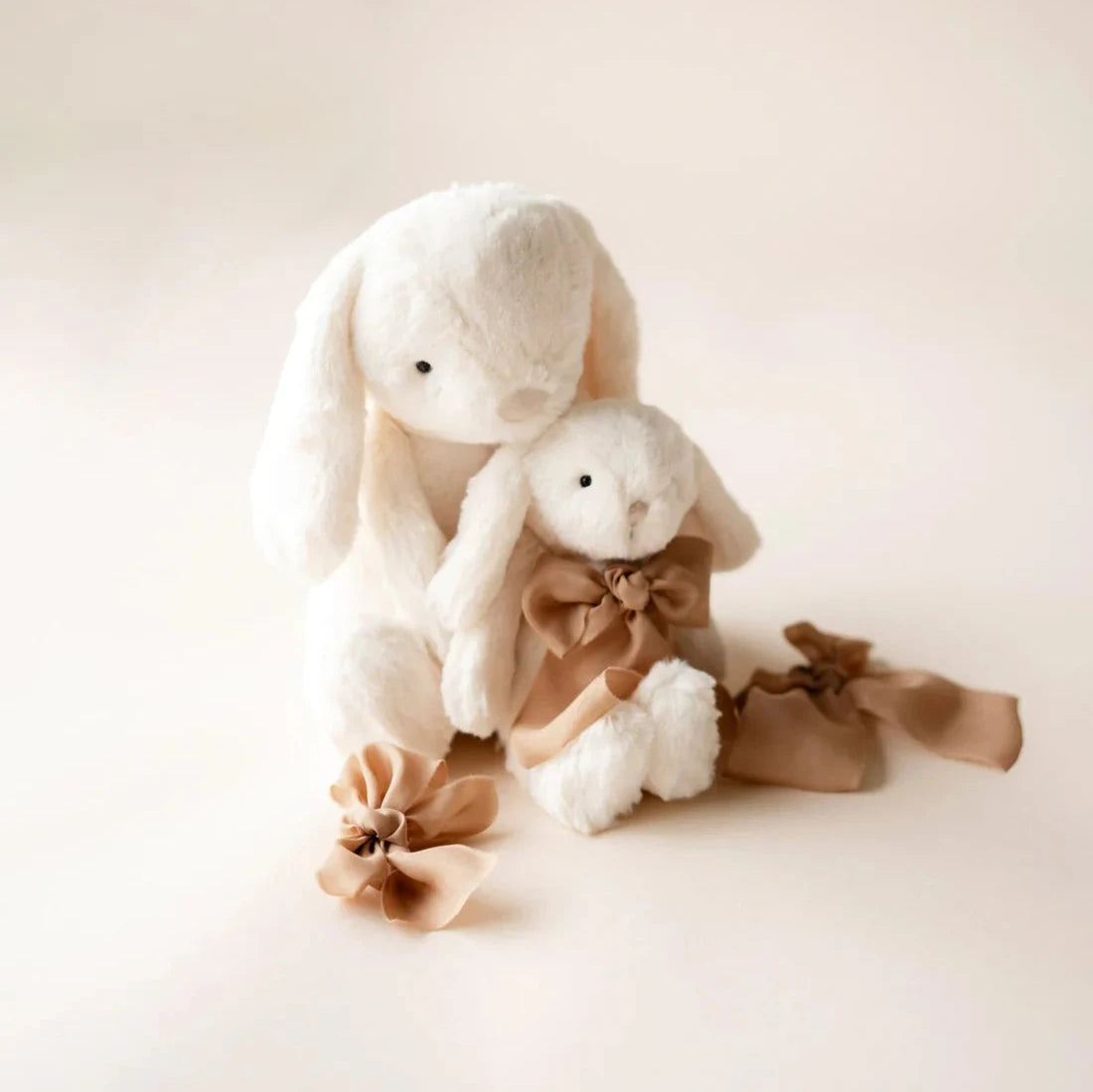 Snuggle Bunnies- Penelope The Bunny- Marshmallow