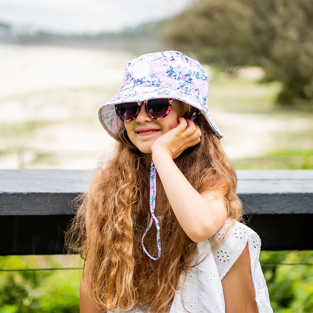 Victoria Shades Sunglasses- Black Floral