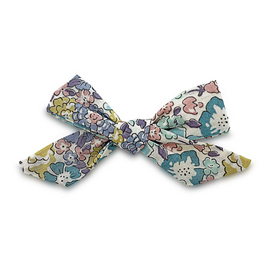 Petite Bow Hair Clip- Suzanne